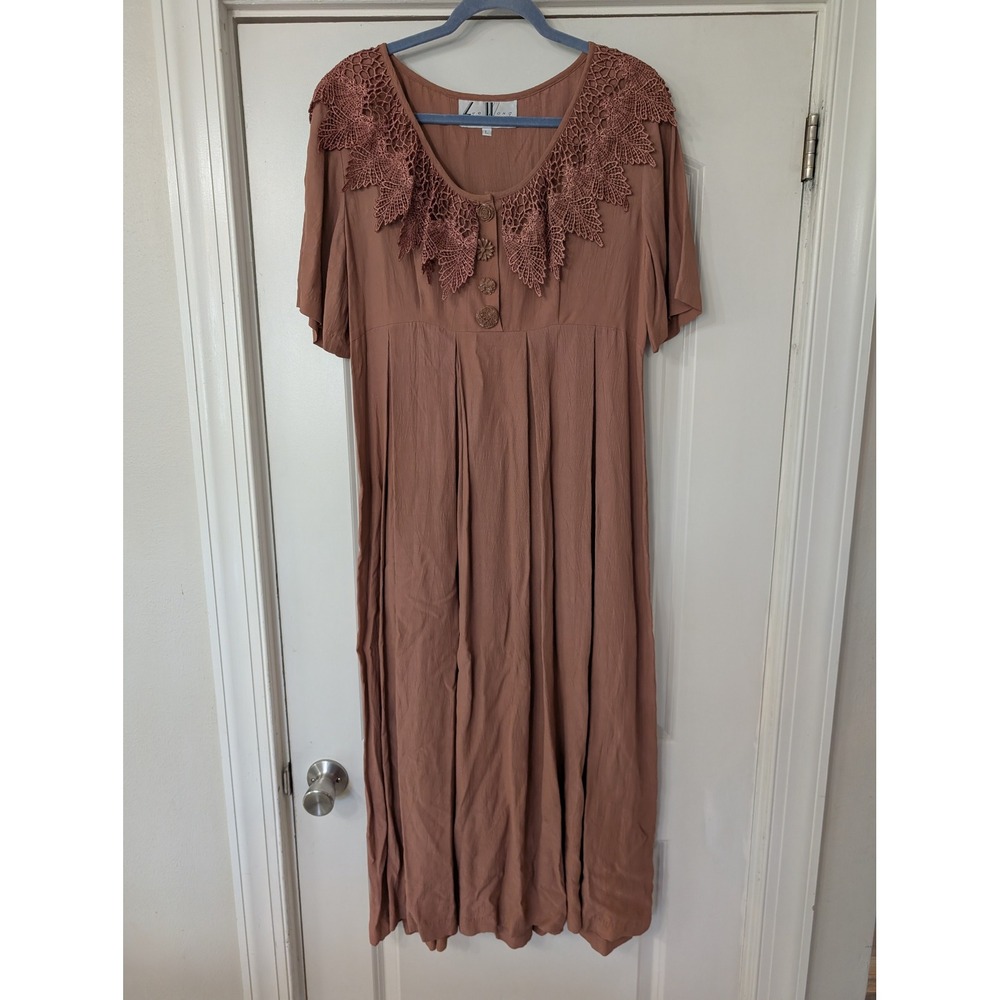 Vintage Sue Wong Terracotta Rayon Midi Dress Crochet Lace Collar Made in USA L